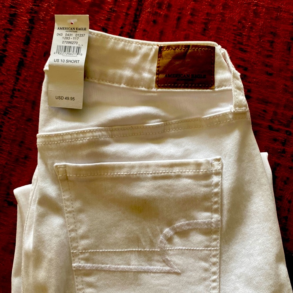 White American Eagle jeans/jeggining, size 10 short.